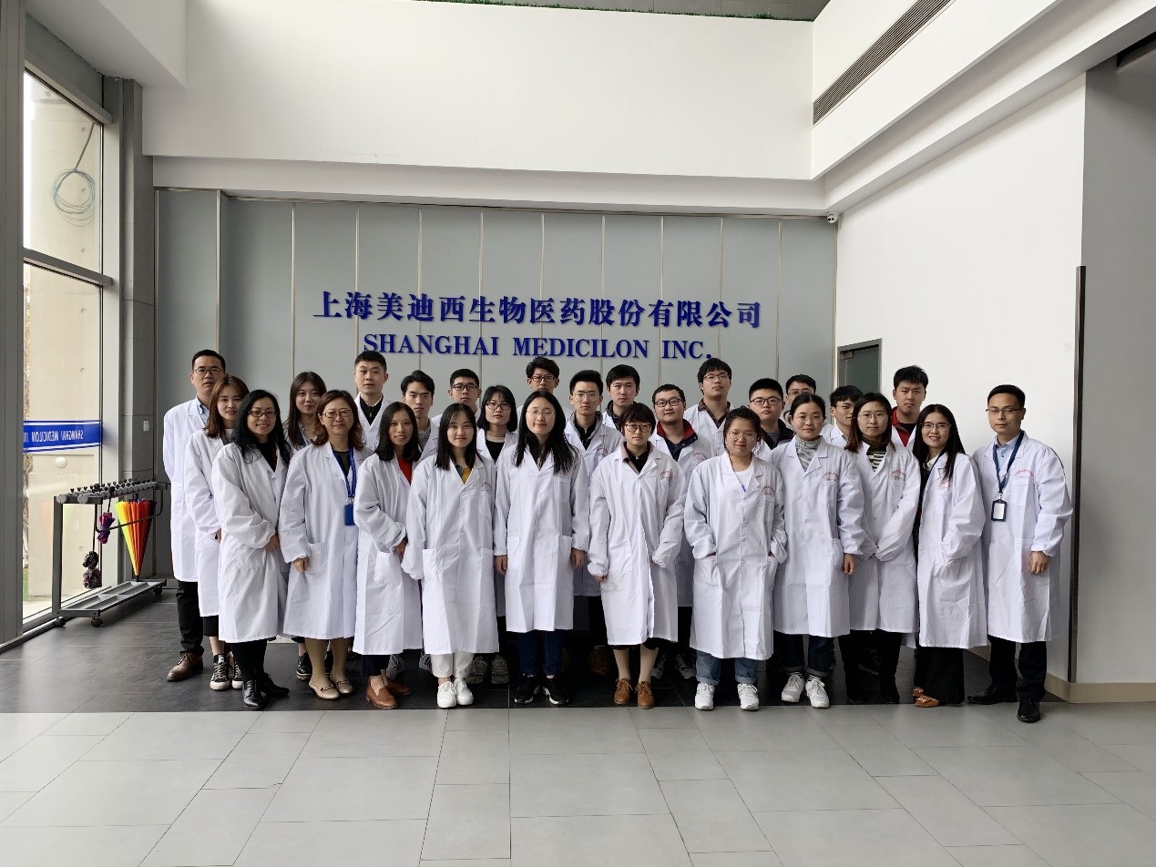 走进yl23455永利，，与学子共话生长