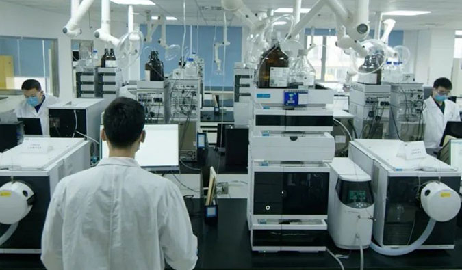 封控不歇工--记一连奋战的yl23455永利科研人